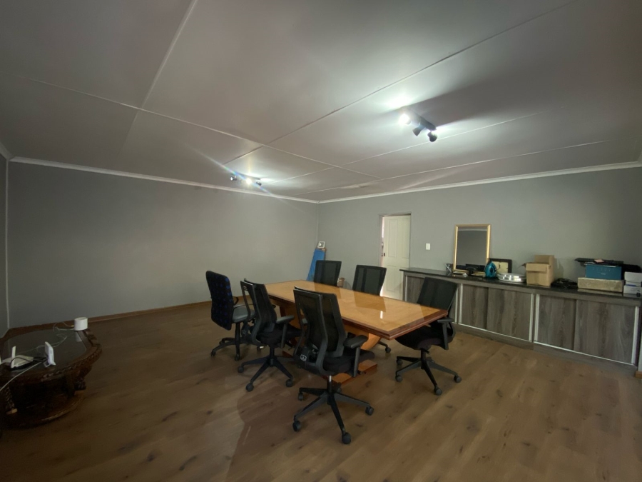 6 Bedroom Property for Sale in Protea Park North West